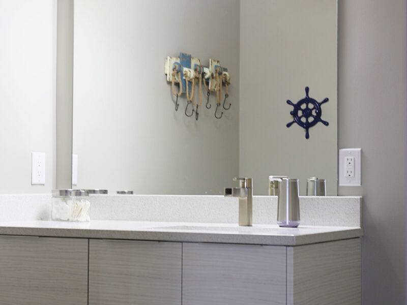Bathroom Vanity Flat Panel Cabinets White Counter Top Vanity Mirror Elite Cabinets Tulsa Bathroom Design