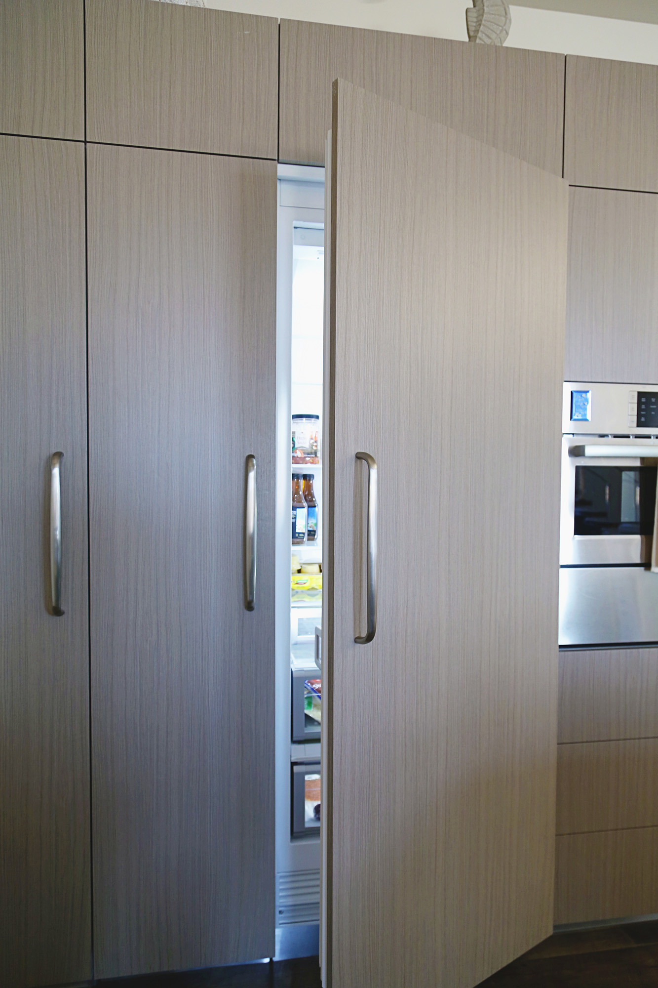 Tall Storage Freezer Refrigerator Ovens Wood Grain Cabinet Finish Wood Floor Elite Cabinets Tulsa Kitchen Cabinet Designer